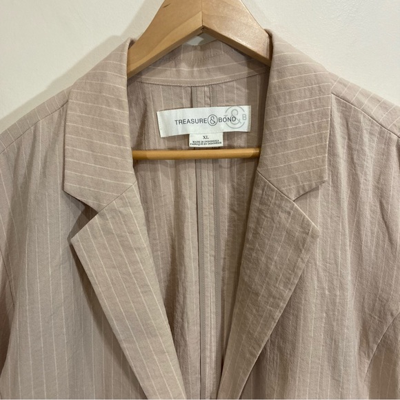 *Sold Treasure & Bond Long Blazer Pinstripe Tan Beige Oversized Sz XL - Picture 4 of 11